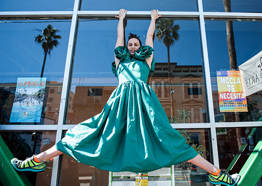 Liz Boubion  / Piñata Dance Collective  / photo: Kara Cooper