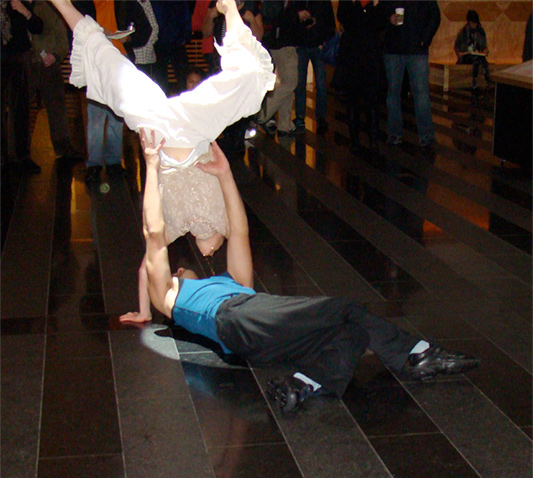 sonsherée giles & rodney bell  at sfmoma dance anywhere® axis dance  photo: ron saunders